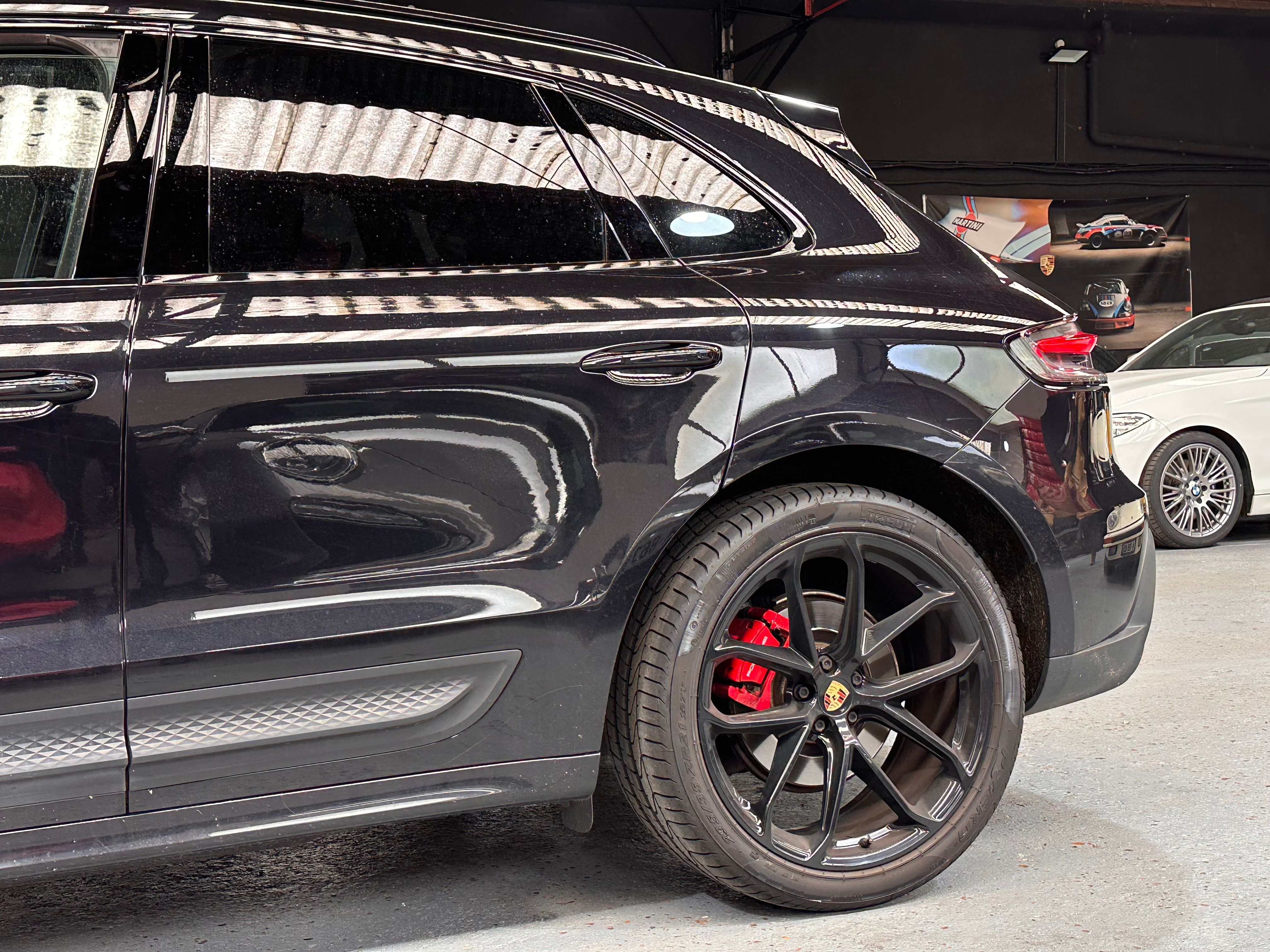 Porsche Macan S 2021 — profil lateral (5)