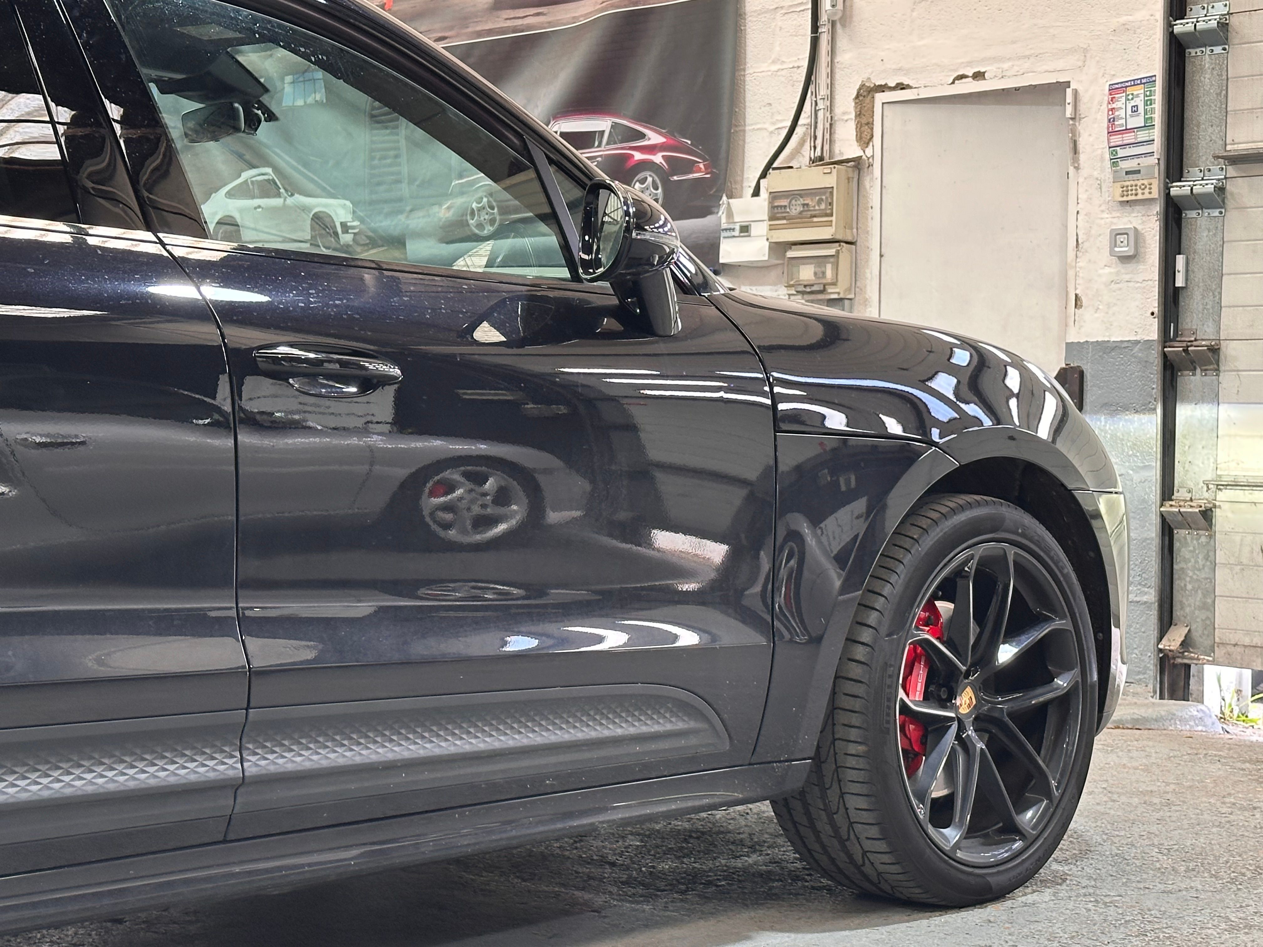 Porsche Macan S 2021 — profil lateral (7)