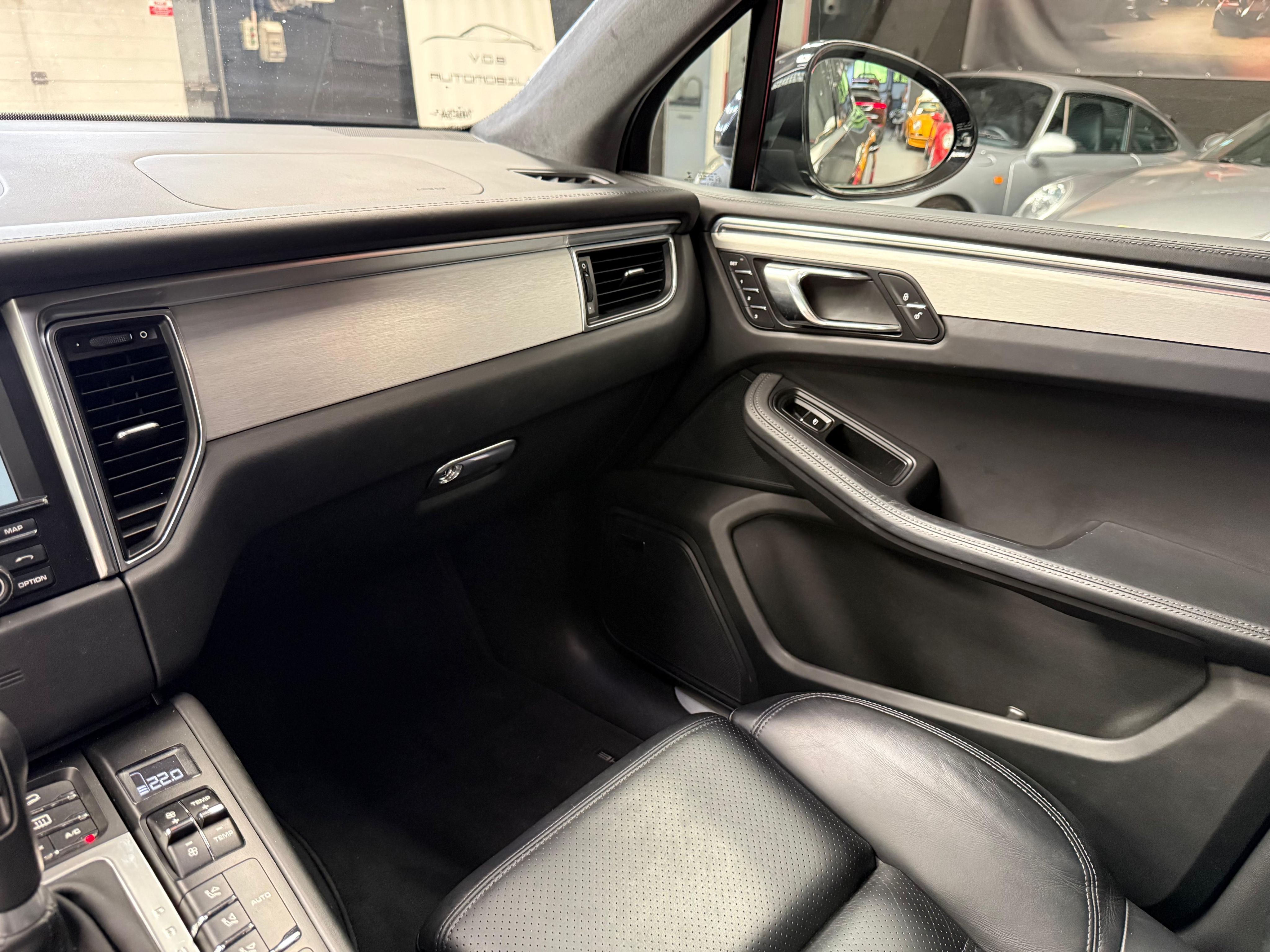 Porsche Macan Turbo 2015 — tableau de bord (10)