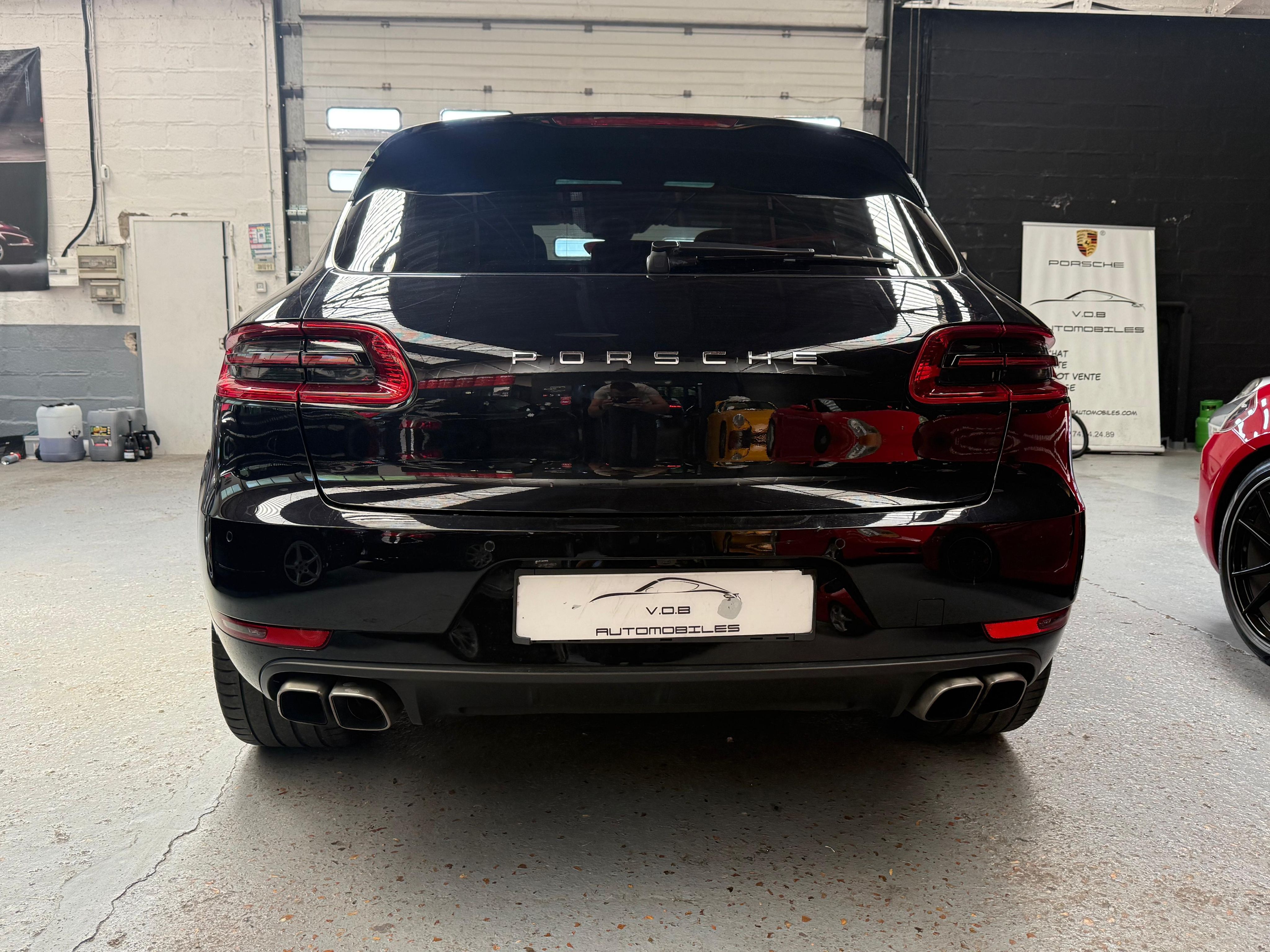 Porsche Macan Turbo 2015 — vue arriere (7)