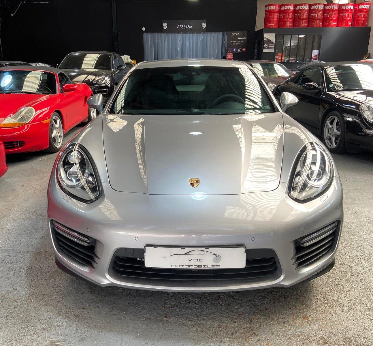 Porsche Panamera GTS 2014 — vue de face (8)