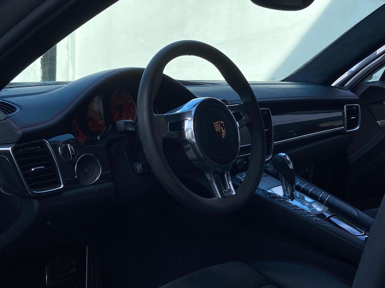 Porsche Panamera GTS 2014 — tableau de bord (21)