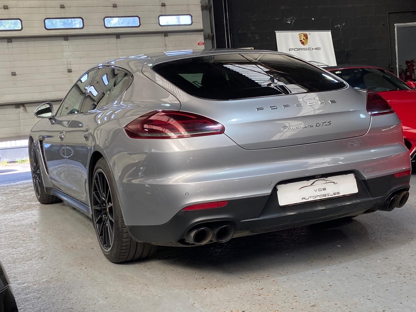 Porsche Panamera GTS 2014 — vue arriere trois-quarts (11)