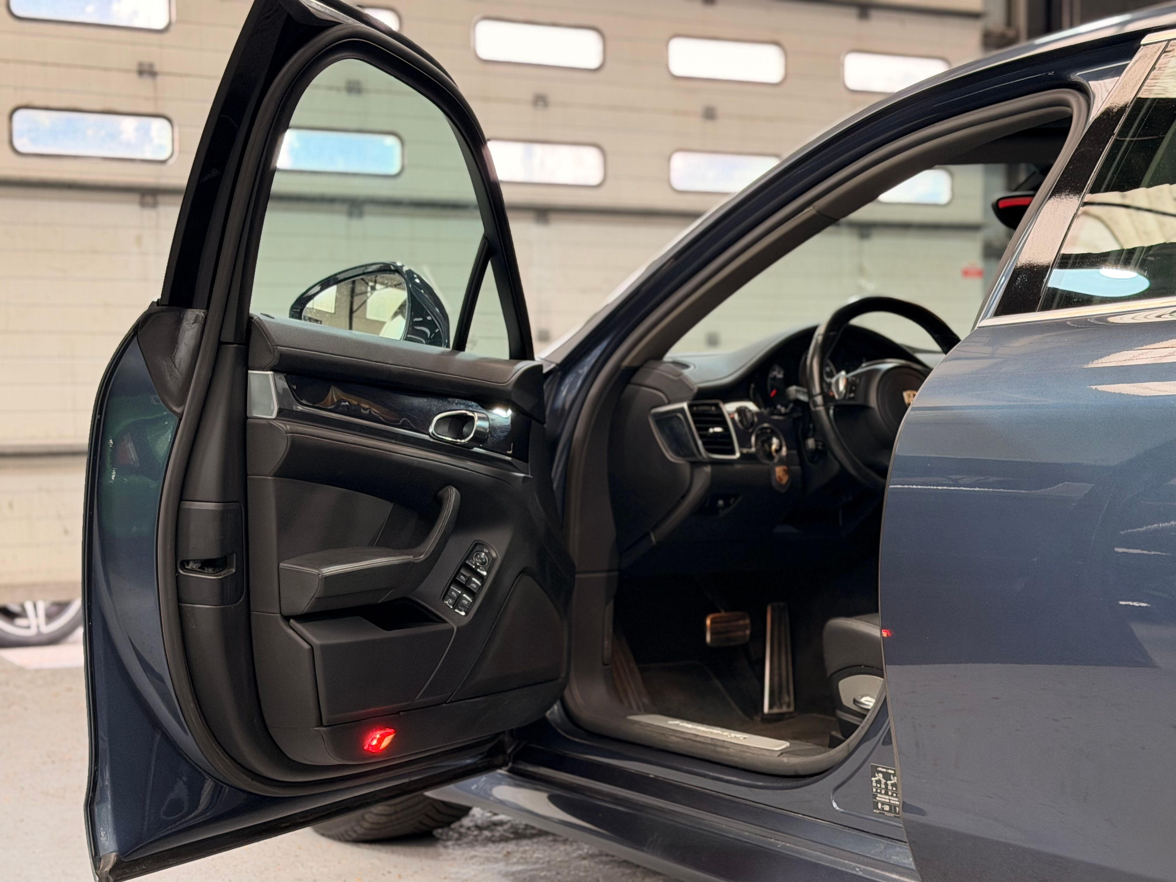 Porsche Panamera 4S 4.8 400cv PDK Superbe 2011 — photo (41)