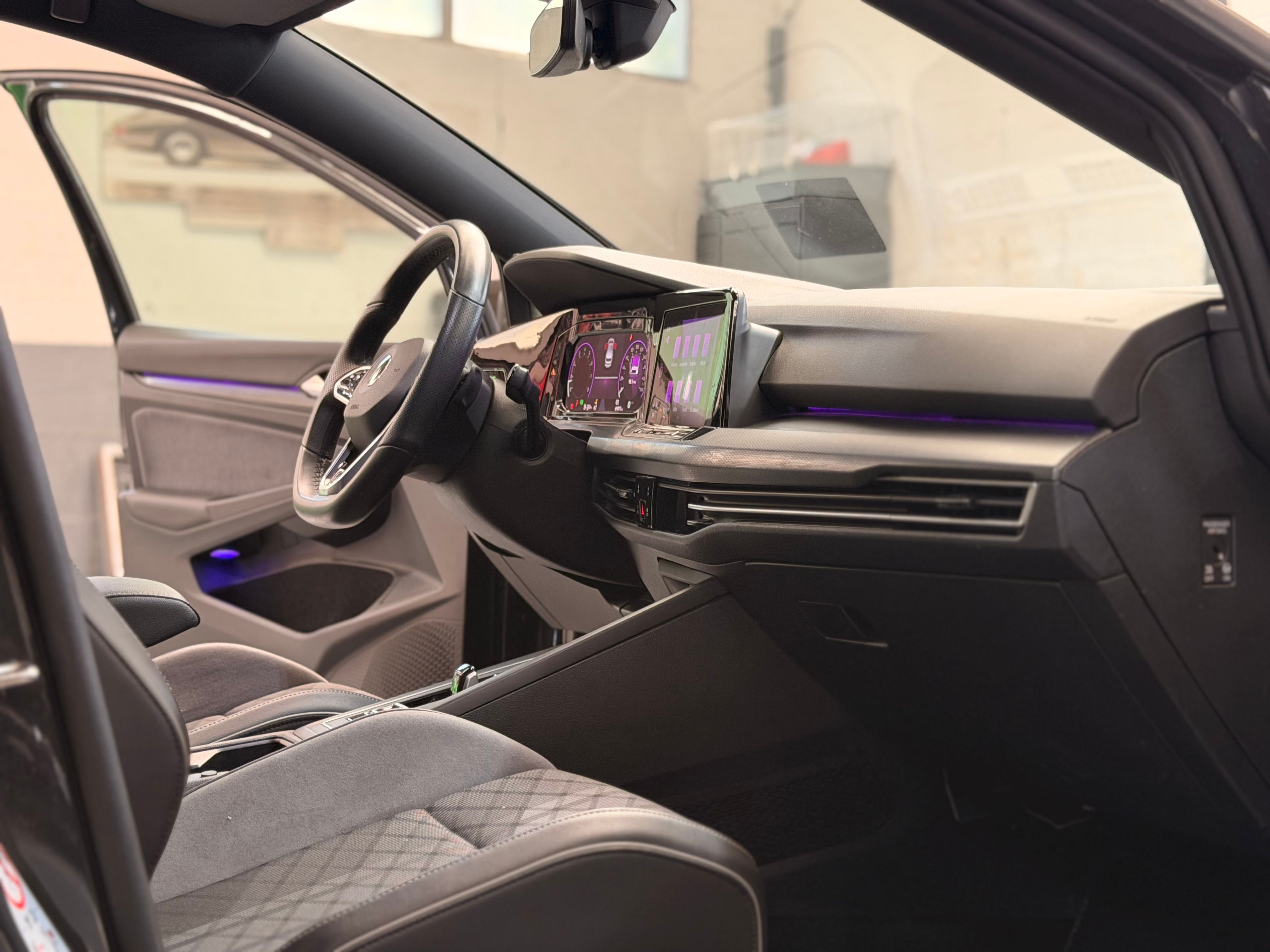 VOLKSWAGEN 1.5 eTSI 150 DSG7 R-LINE – DCC – MATRIX LED – HUD – TRAVEL ASSIST 2021 — photo (45)