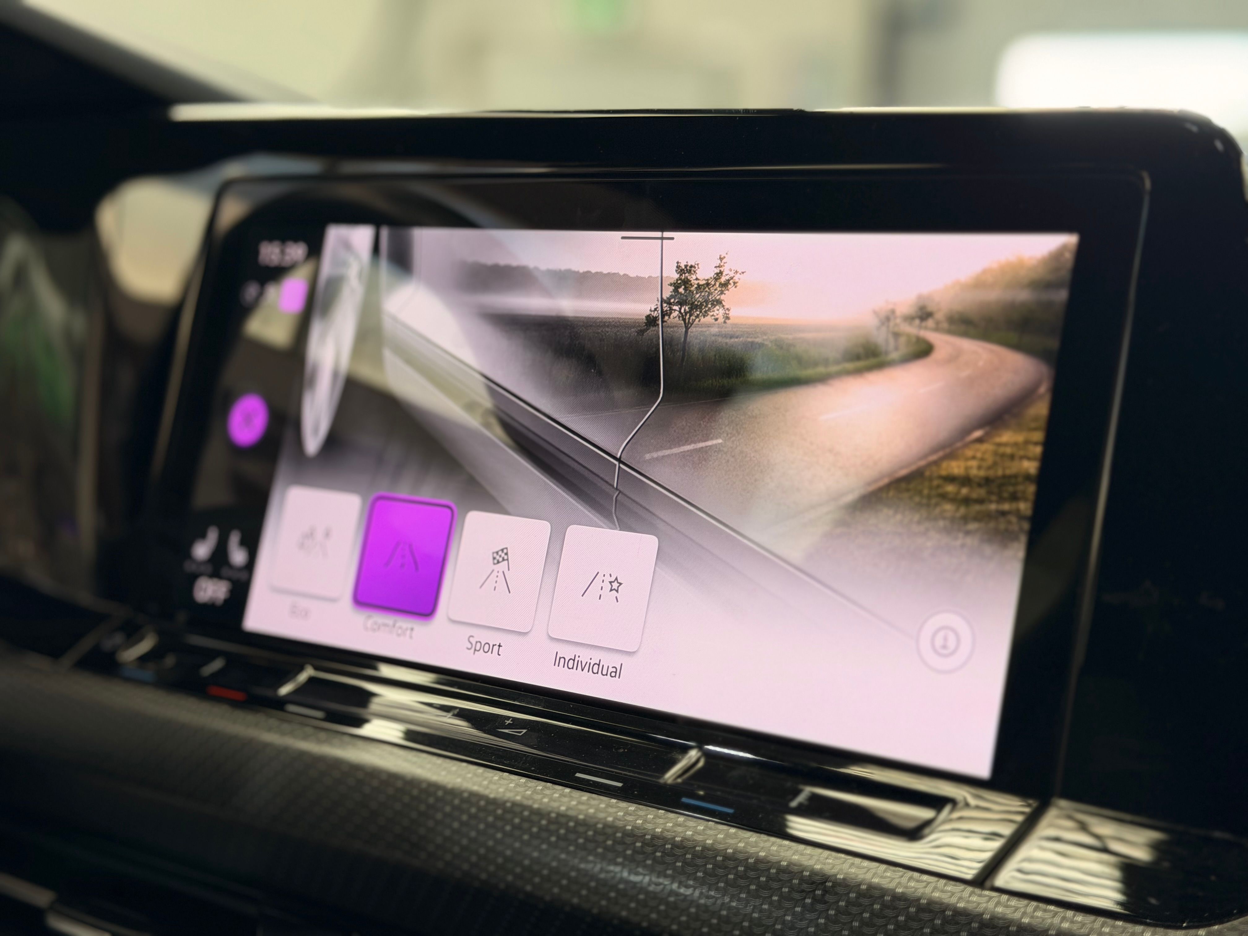 VOLKSWAGEN 1.5 eTSI 150 DSG7 R-LINE – DCC – MATRIX LED – HUD – TRAVEL ASSIST 2021 — photo (53)